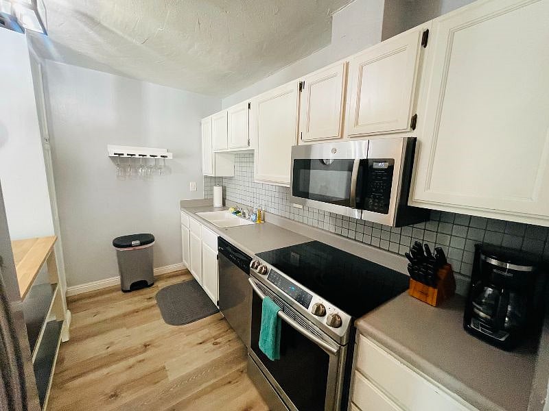 Furnished Finder property 525136_1 photo 7