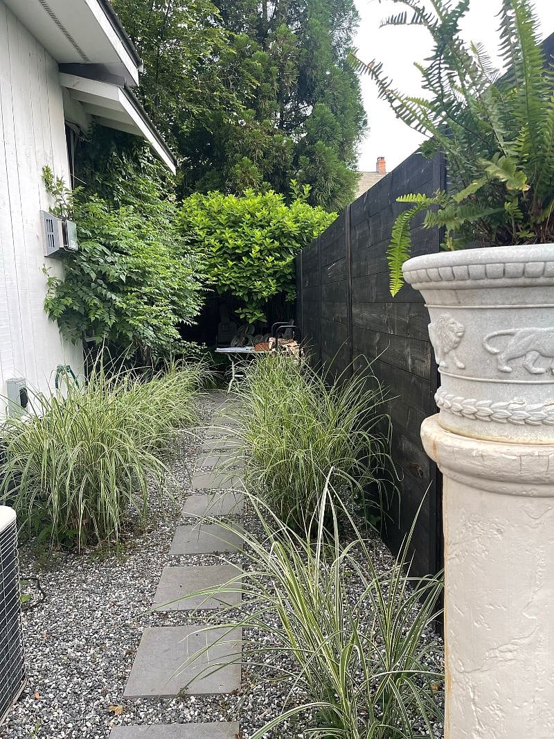 Side entrance Pathway to Backyard