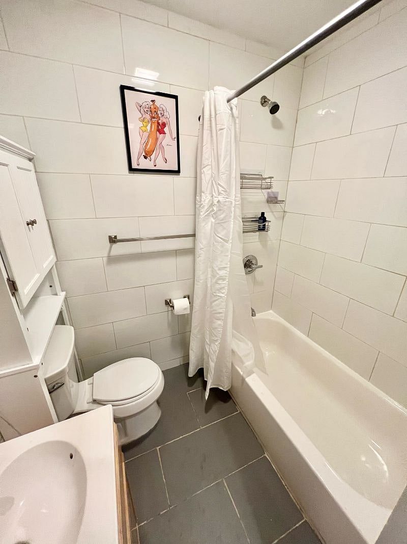 Full Bath 2 with Shower / Bathtub Combo