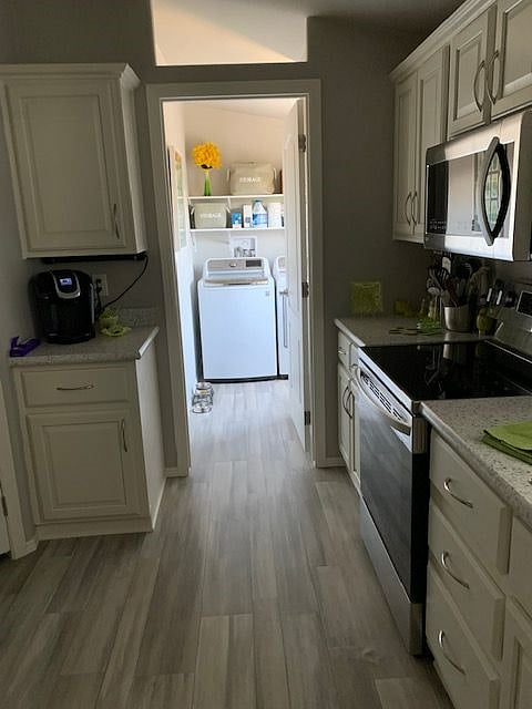 Furnished Finder property 525224_1 photo 6