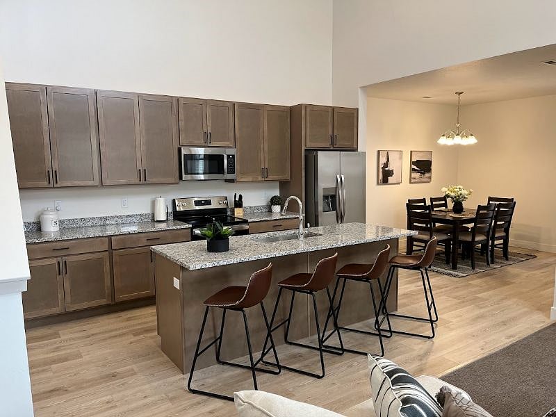 Furnished Finder property 525242_1 photo 3