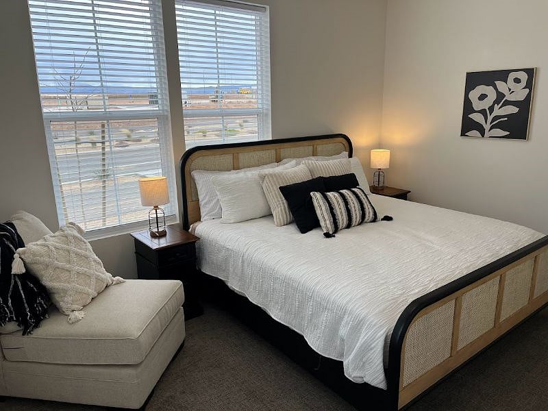 Furnished Finder property 525242_1 photo 4