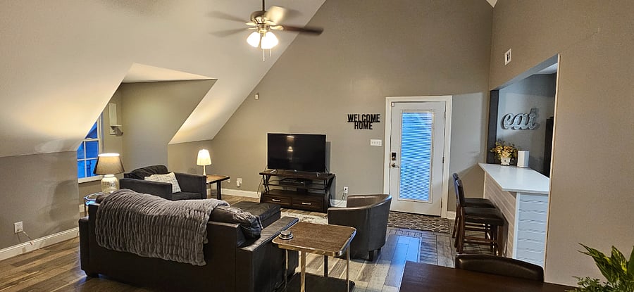Furnished Finder property 525303_1 photo 3
