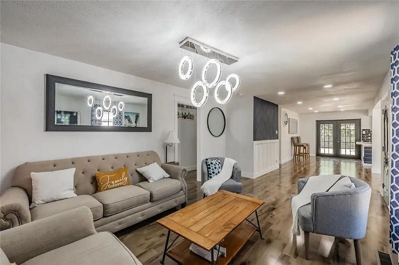 Furnished Finder property 525321_1 photo 12