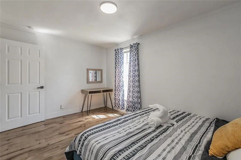 Furnished Finder property 525321_1 photo 22