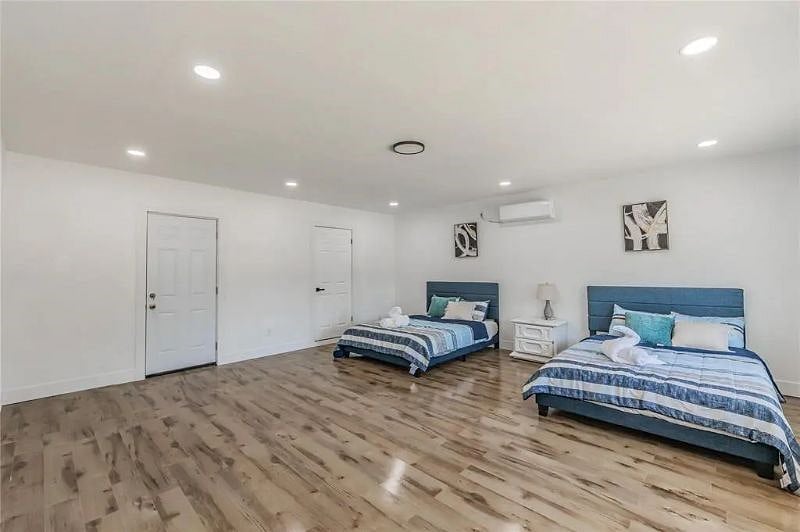 Furnished Finder property 525321_1 photo 28