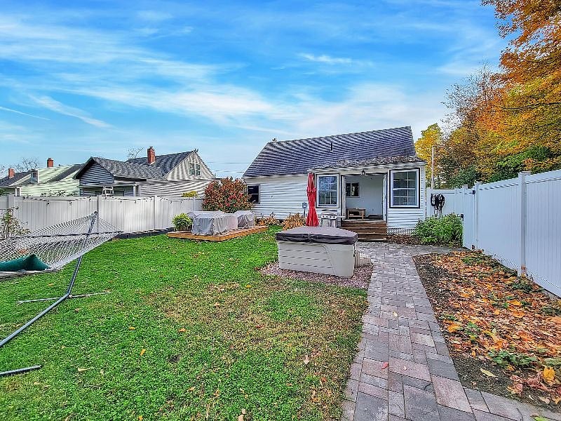 Furnished Finder property 525324_1 photo 15