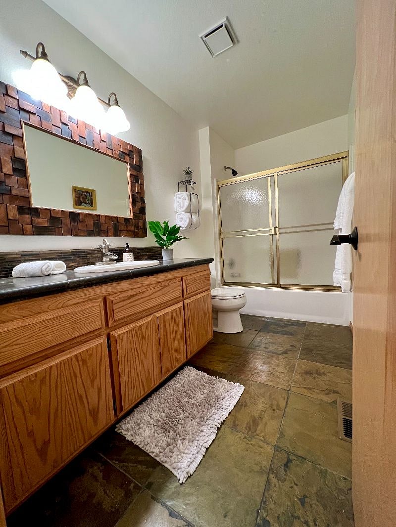 Furnished Finder property 525334_1 photo 22