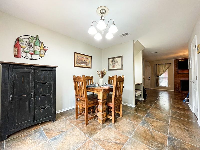 Furnished Finder property 525387_1 photo 4
