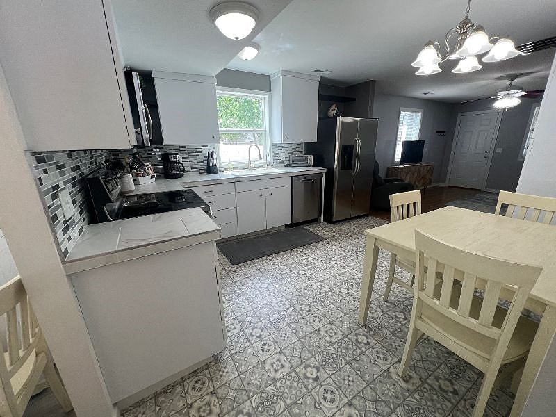 Furnished Finder property 525412_1 photo 8