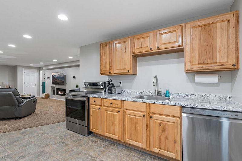 Furnished Finder property 525428_1 photo 11