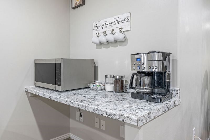 Furnished Finder property 525428_1 photo 15