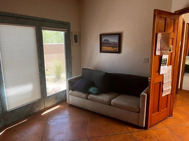A Second Additional Room - Office or Bedroom - Pullout Couch