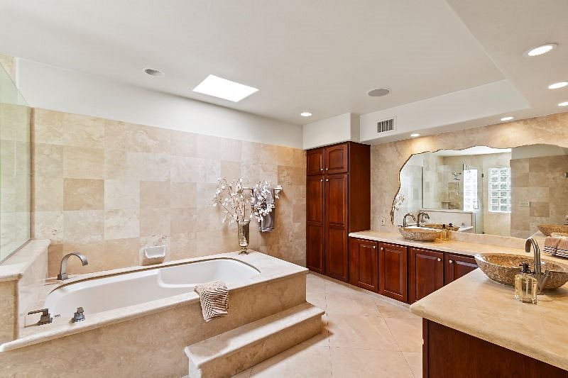 Furnished Finder property 525637_1 photo 7