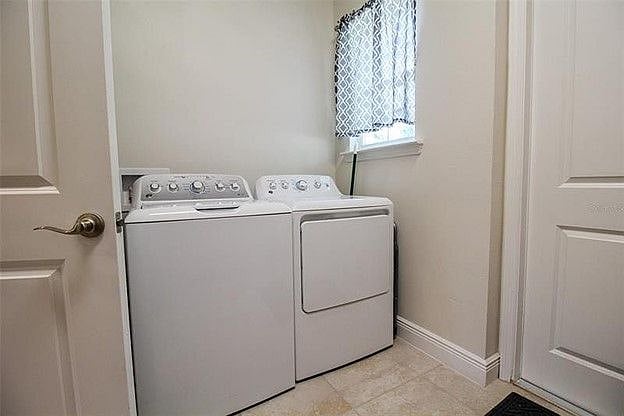 Furnished Finder property 525682_1 photo 31