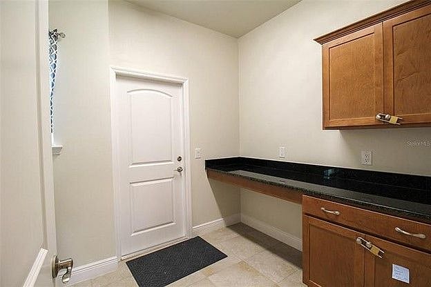 Furnished Finder property 525682_1 photo 32