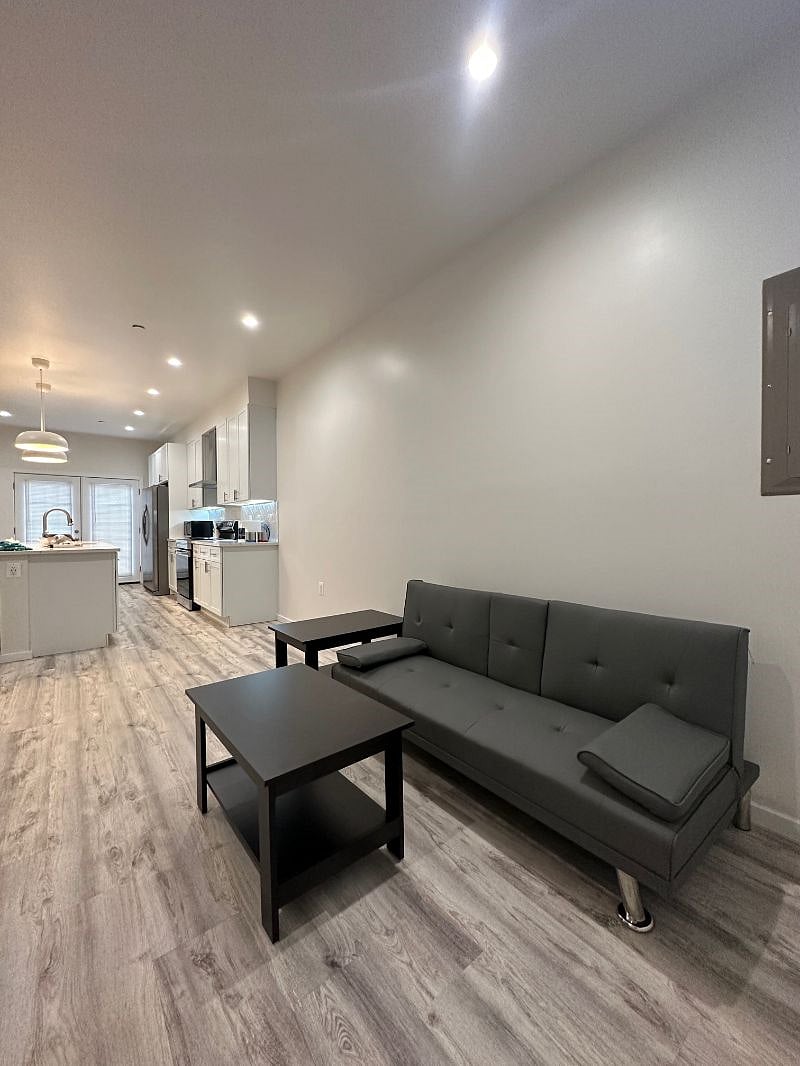 Furnished Finder property 525739_1 photo 25