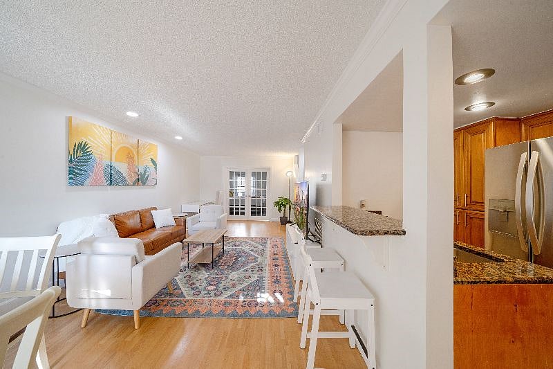 Furnished Finder property 525779_1 photo 3