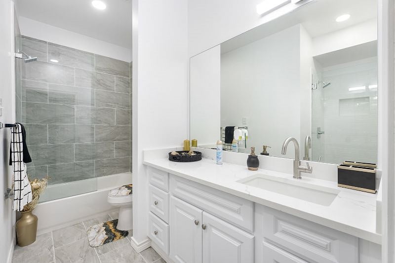 Furnished Finder property 525806_1 photo 24