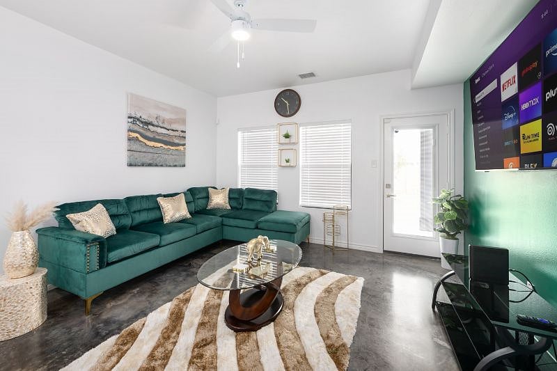 Furnished Finder property 525806_1 photo 9
