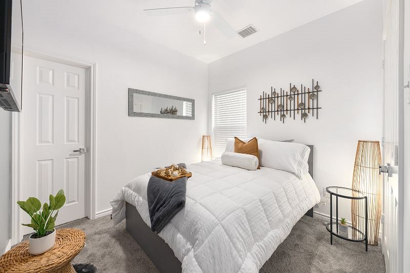 Furnished Finder property 525806_1 photo 16
