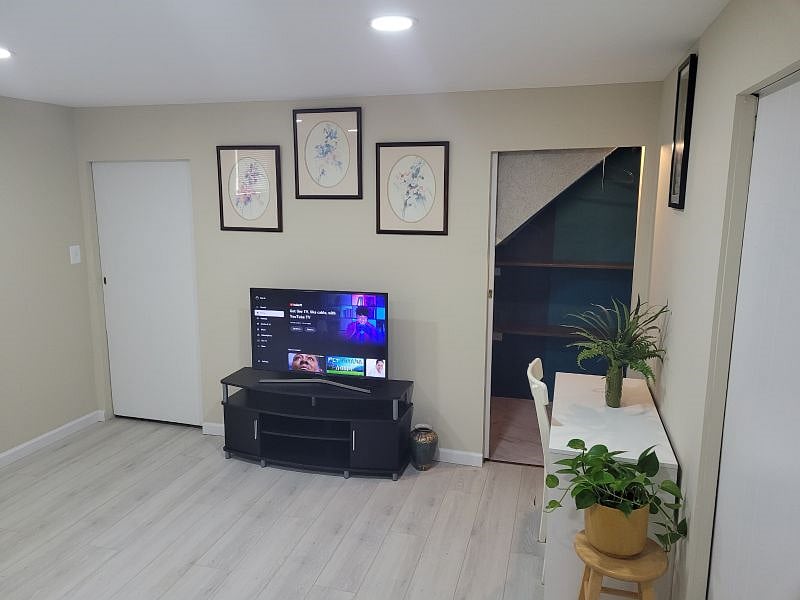 Furnished Finder property 525807_1 photo 4