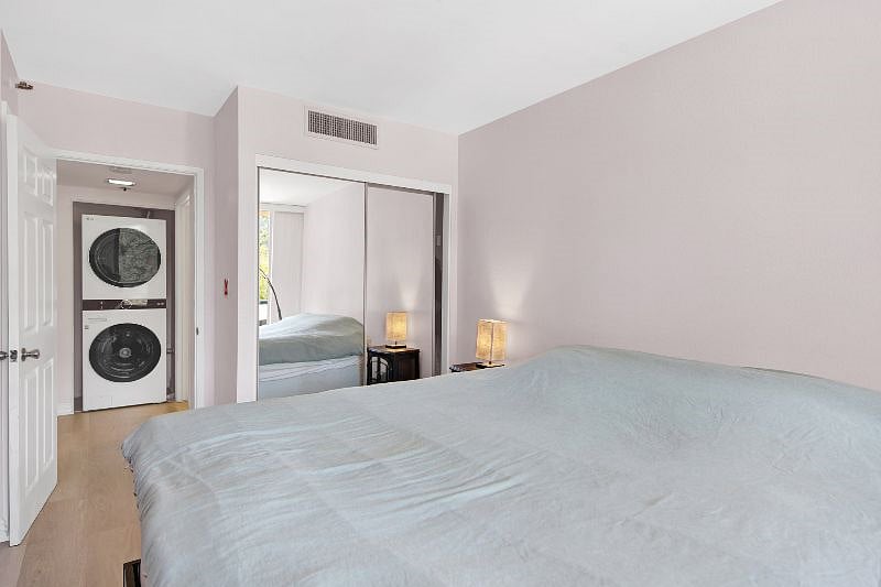 Furnished Finder property 525829_1 photo 8
