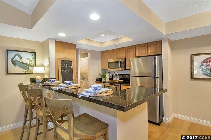 Furnished Finder property 525859_1 photo 7