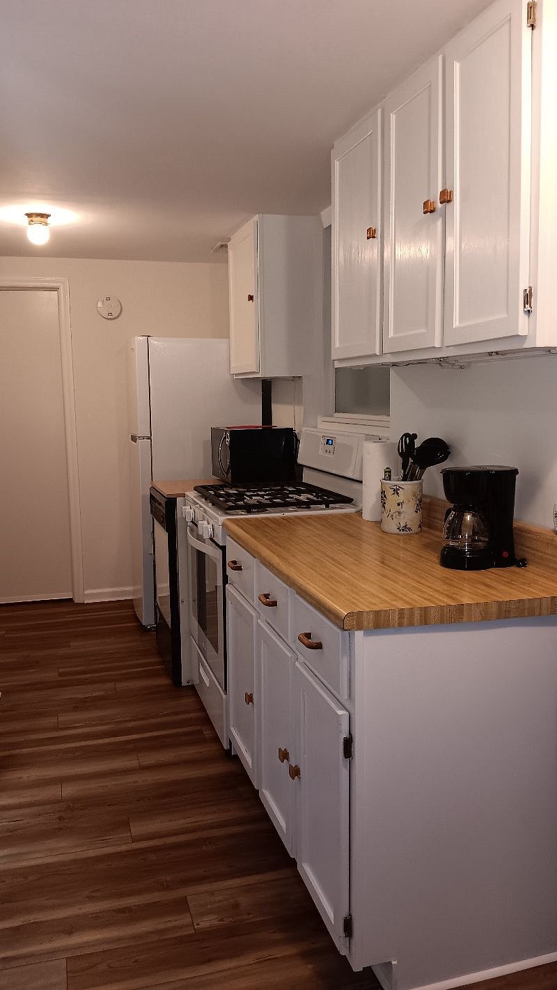 Furnished Finder property 525881_1 photo 5