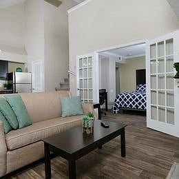 Furnished Finder property 525891_2 photo 4