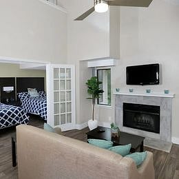 Furnished Finder property 525891_2 photo 1