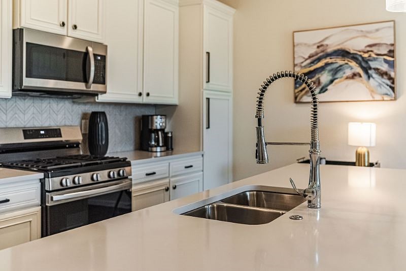 Furnished Finder property 526012_1 photo 8