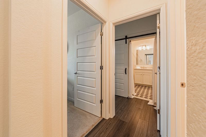 Furnished Finder property 526012_1 photo 9