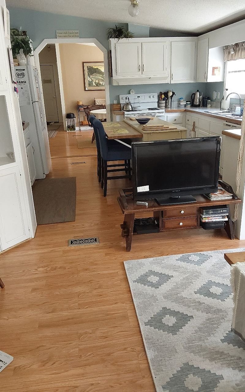 Furnished Finder property 526030_1 photo 6