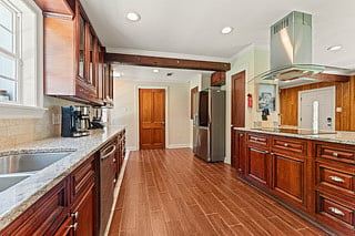 Furnished Finder property 526128_4 photo 10