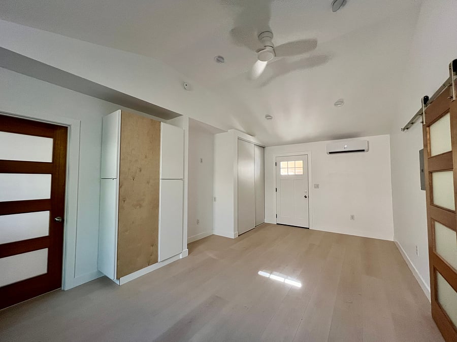 Furnished Finder property 526380_1 photo 3