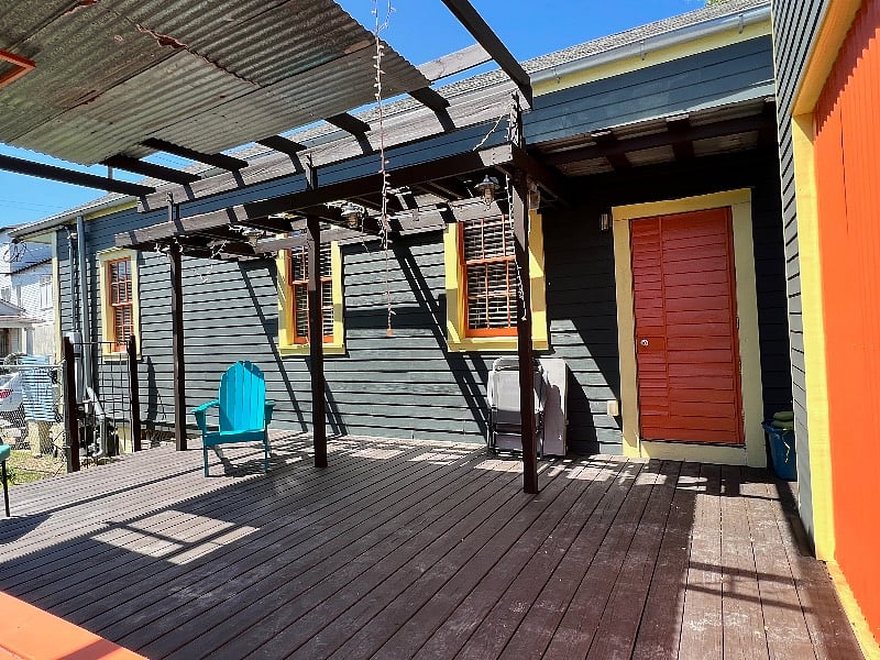 SPACIOUS DECK