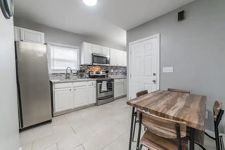 Furnished Finder property 526387_1 photo 5