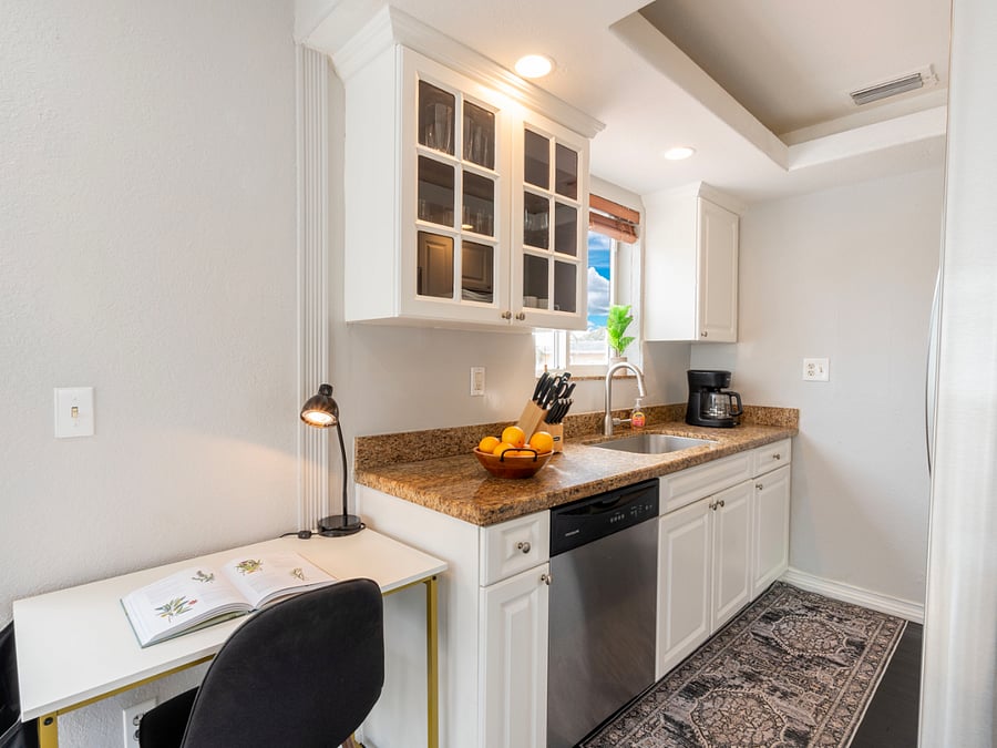 Furnished Finder property 526429_1 photo 4