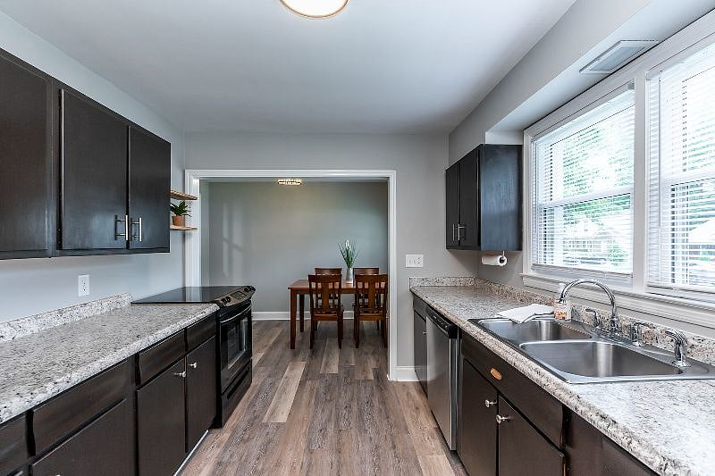 Furnished Finder property 526436_1 photo 9