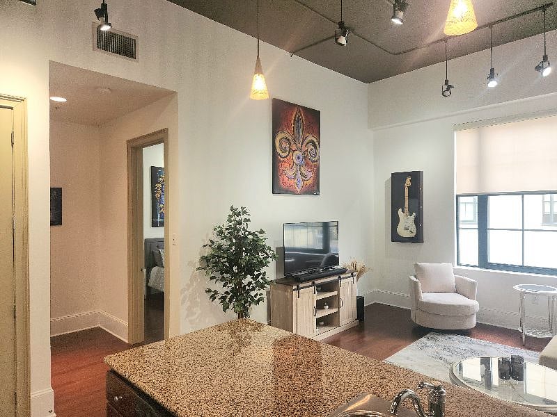 Furnished Finder property 526486_1 photo 1