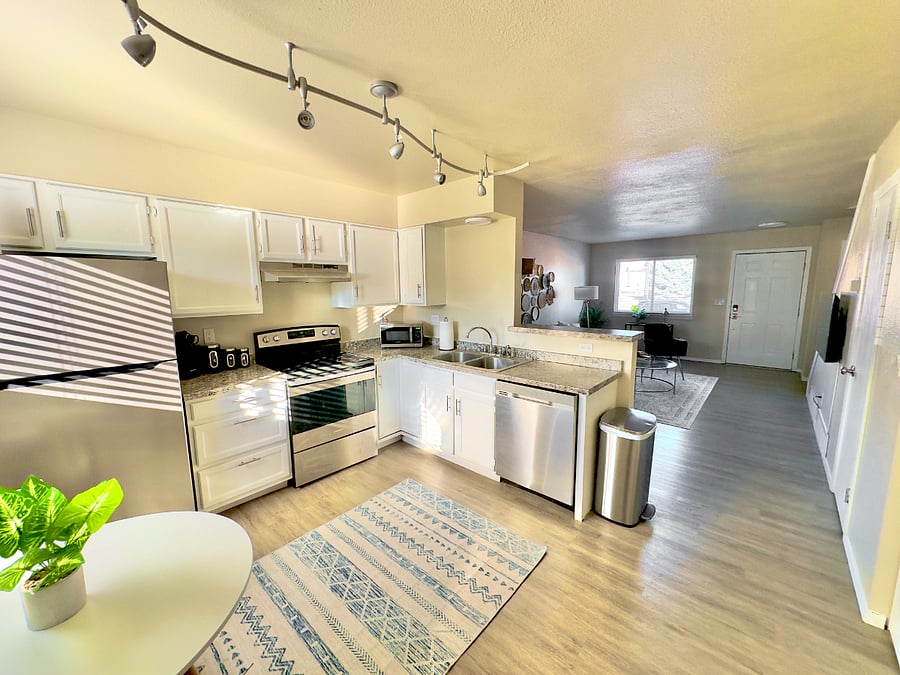 Furnished Finder property 526643_1 photo 6