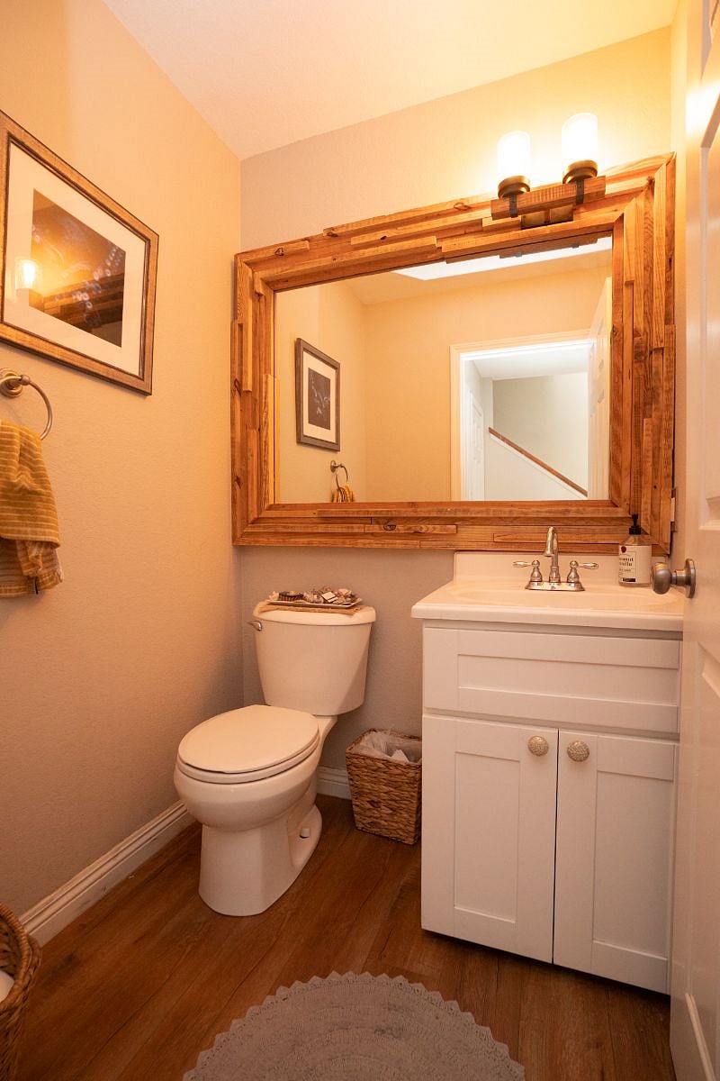 Downstairs 1/2 bath. Custom finishings.
