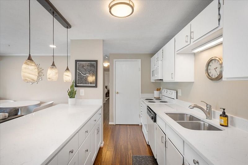 Furnished Finder property 526683_1 photo 8