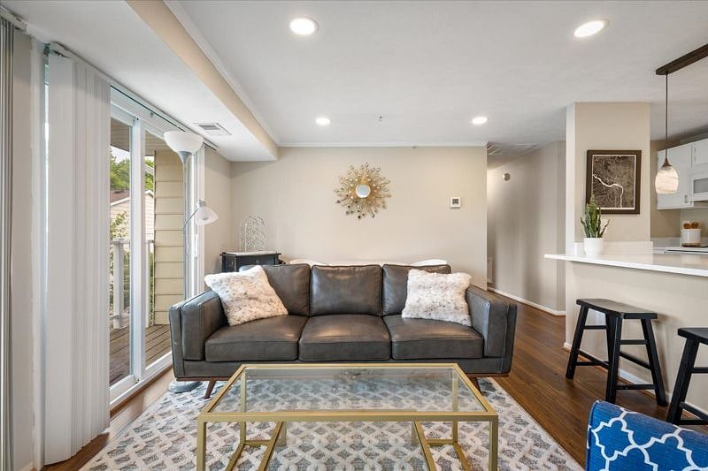Furnished Finder property 526683_1 photo 13