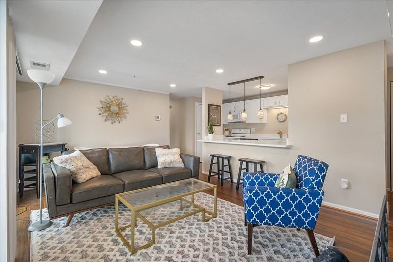 Furnished Finder property 526683_1 photo 14