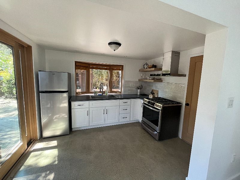 Furnished Finder property 526751_1 photo 8