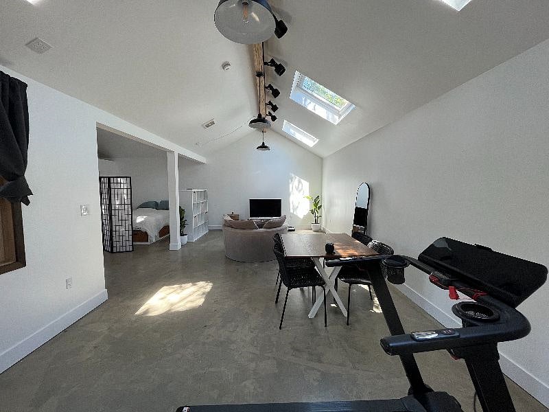 Furnished Finder property 526751_1 photo 3