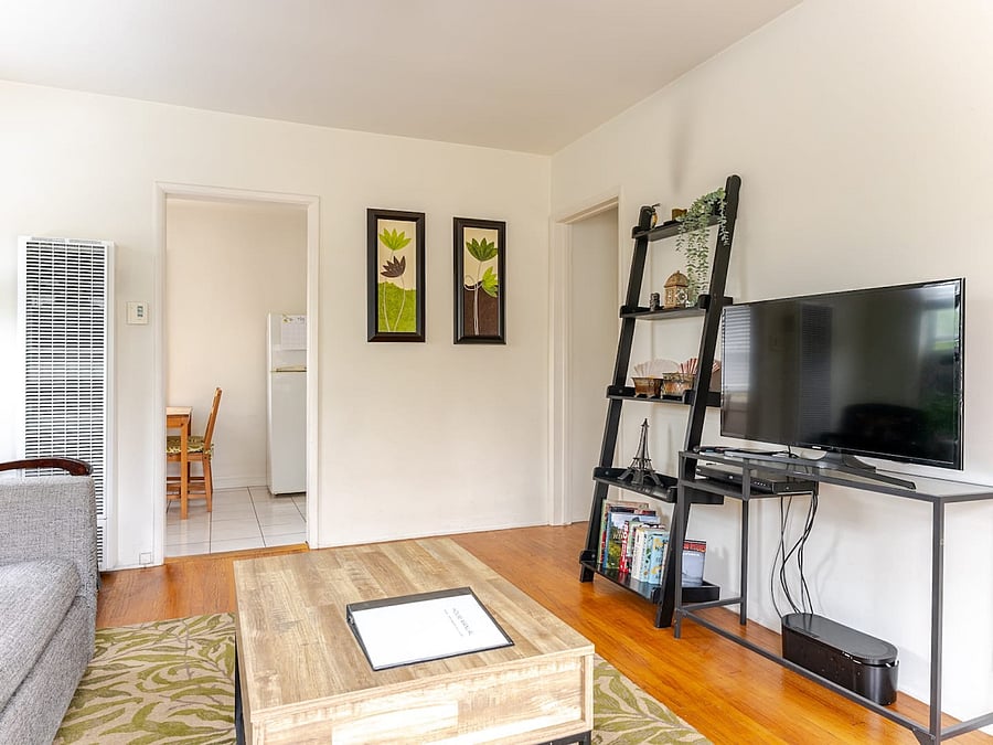 Furnished Finder property 526785_1 photo 4