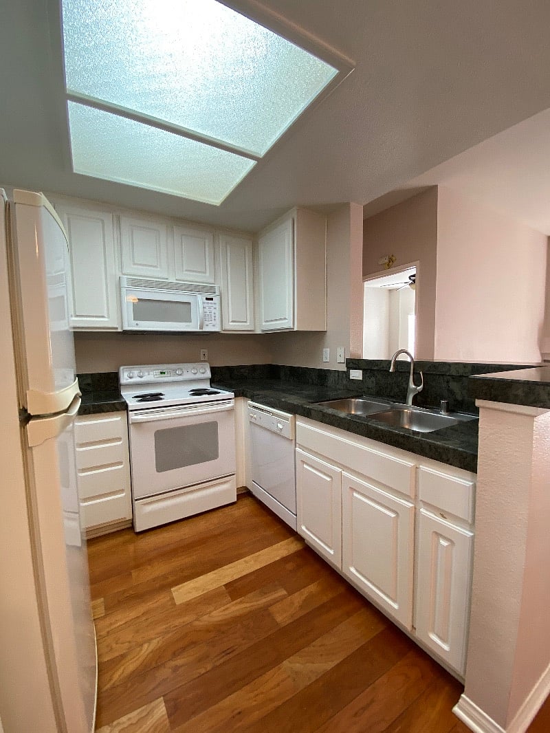 Furnished Finder property 526802_1 photo 5